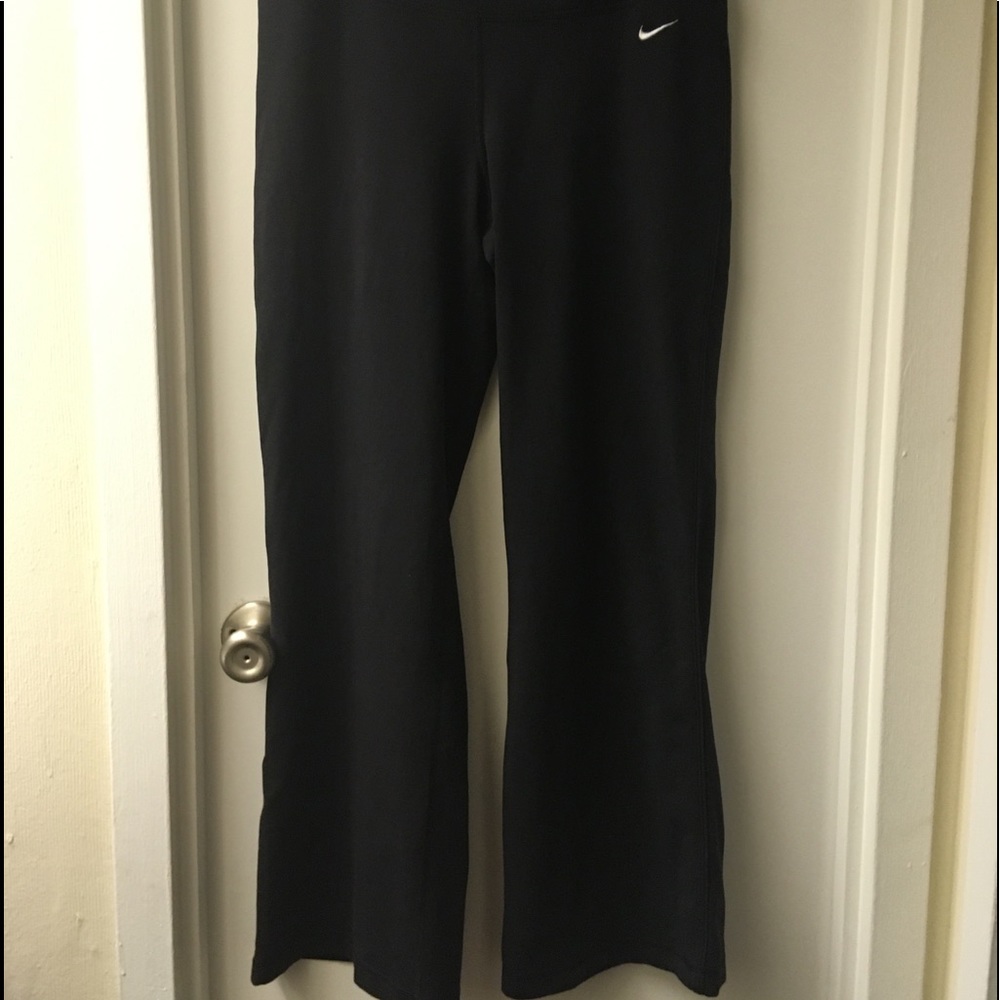 Nike Dri Fit Black Pants sz Medium Short